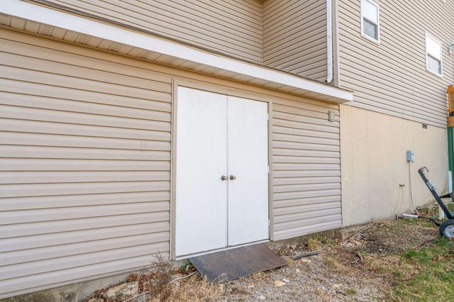 371 Cougar Trail E, Branson, MO 65616