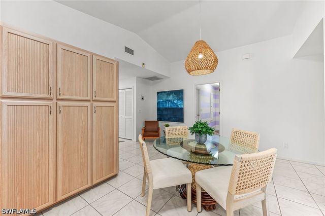 690 100th AVE N, Naples, FL 34108