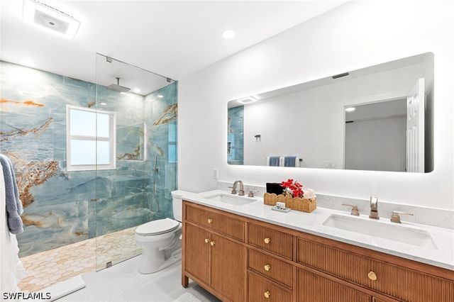 690 100th AVE N, Naples, FL 34108
