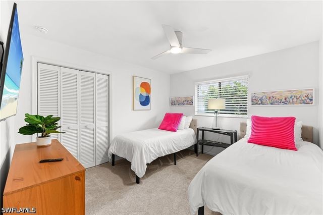 690 100th AVE N, Naples, FL 34108