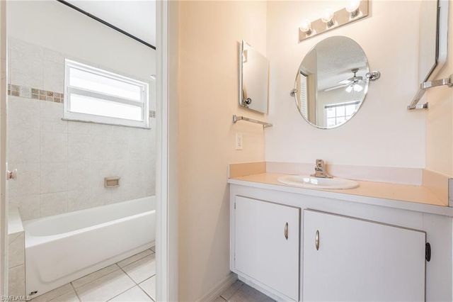 935 Hearty ST, North Fort Myers, FL 33903