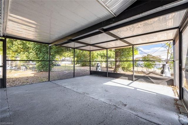 935 Hearty ST, North Fort Myers, FL 33903