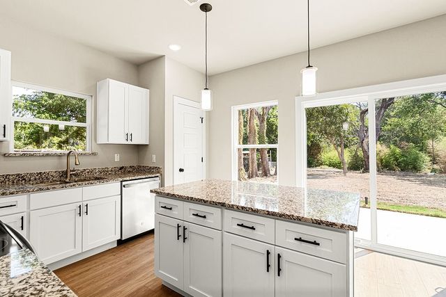 620 Alameda Road, Azle, TX 76020