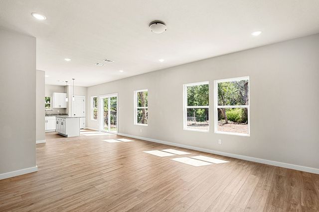 620 Alameda Road, Azle, TX 76020