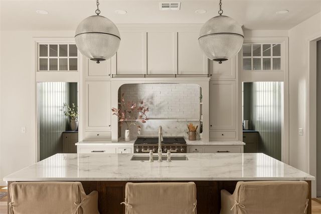 7524 Walk in the Park Drive, Edmond, OK 73034