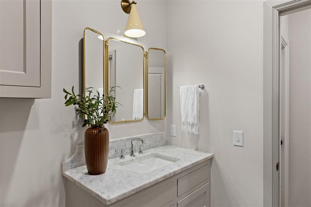 7524 Walk in the Park Drive, Edmond, OK 73034