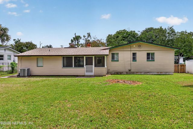 2618 ARLEX Drive E, Jacksonville, FL 32211