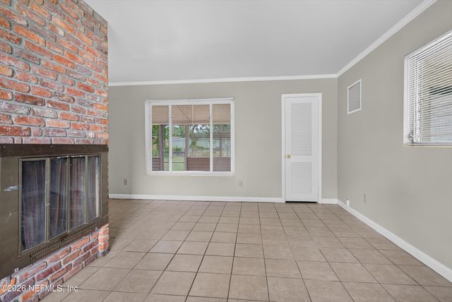 2618 ARLEX Drive E, Jacksonville, FL 32211