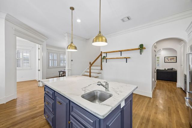 235 W 22nd Street, Houston, TX 77008