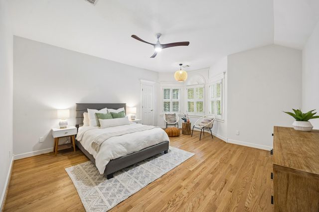 235 W 22nd Street, Houston, TX 77008