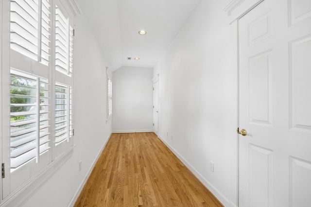 235 W 22nd Street, Houston, TX 77008