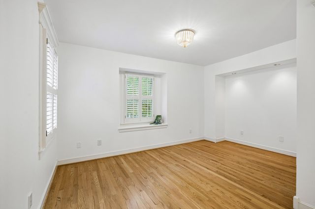 235 W 22nd Street, Houston, TX 77008