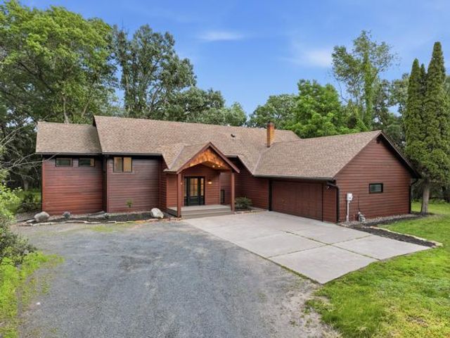 10761 Penfield Avenue Court N, Stillwater, MN 55082