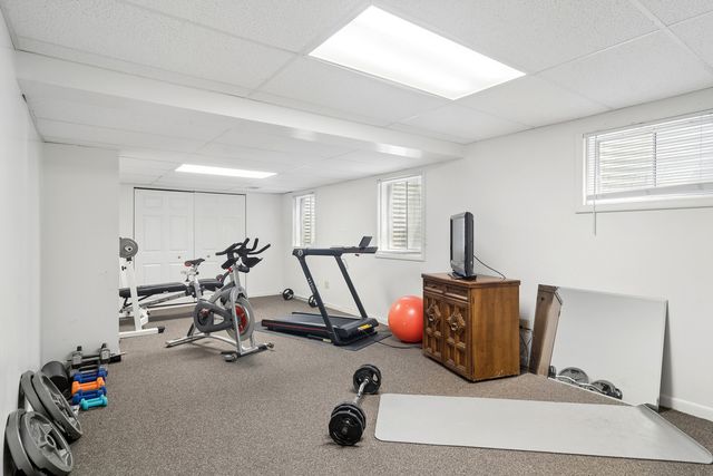 1412 Village Court, Buffalo Grove, IL 60089