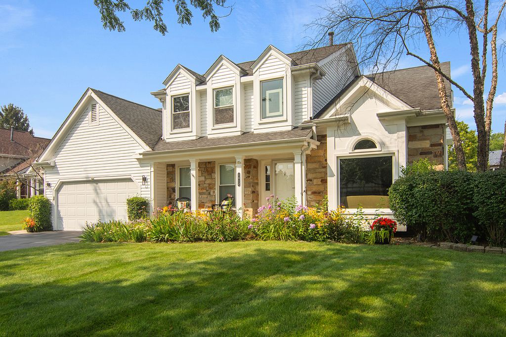 1412 Village Court, Buffalo Grove, IL 60089