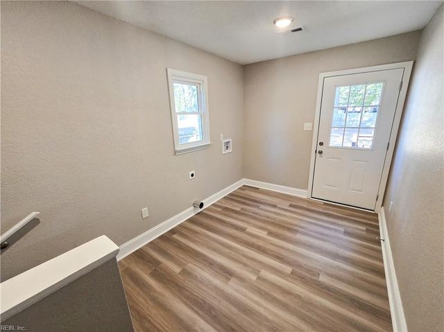 307 Deep Creek RD, Newport News, VA 23606