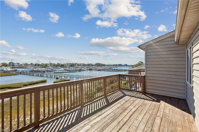 757 Charthouse CIR, Hampton, VA 23664