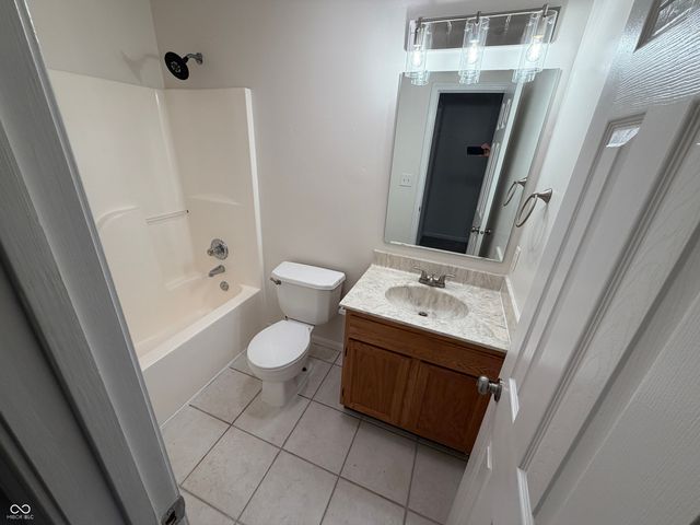 2293 Real Quiet Drive, Indianapolis, IN 46234