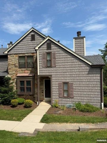 36 Barn Owl Drive, Hackettstown, NJ 07840