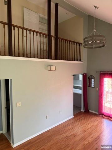 36 Barn Owl Drive, Hackettstown, NJ 07840