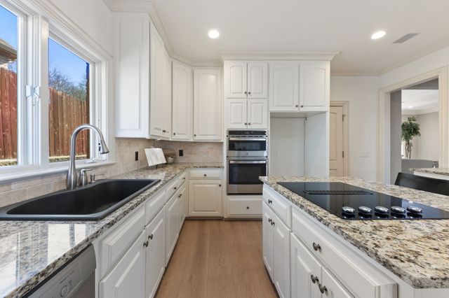 1211 Mackie Drive, Carrollton, TX 75007