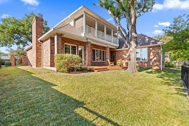 1211 Mackie Drive, Carrollton, TX 75007