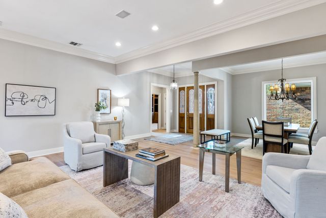 1211 Mackie Drive, Carrollton, TX 75007