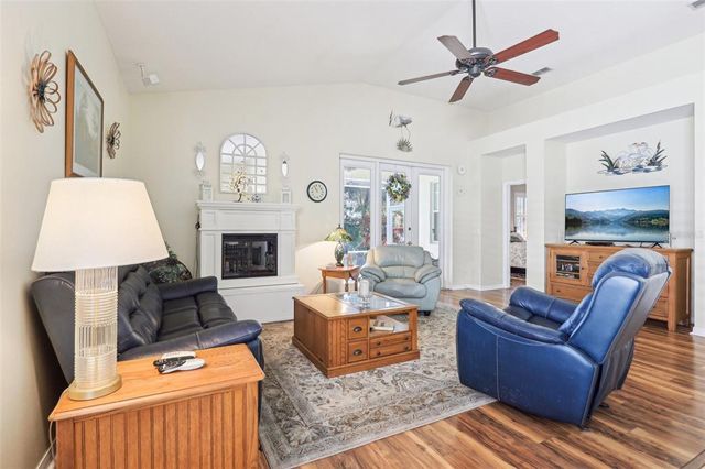 8051 SAINT JAMES WAY, Mount Dora, FL 32757