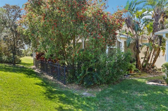 8051 SAINT JAMES WAY, Mount Dora, FL 32757