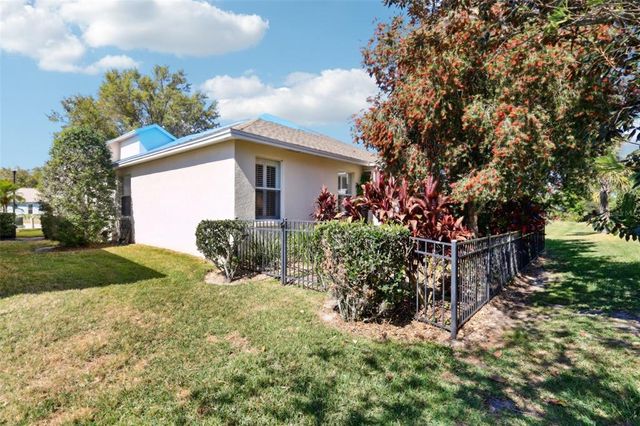 8051 SAINT JAMES WAY, Mount Dora, FL 32757