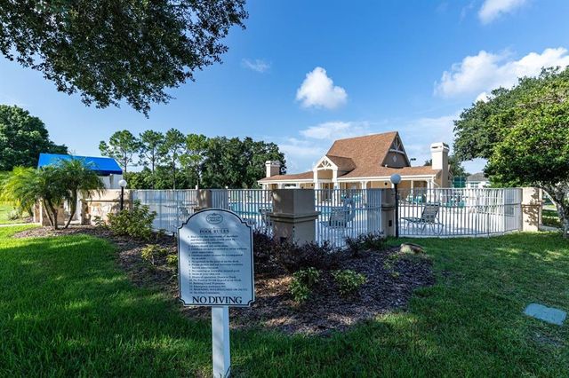 8051 SAINT JAMES WAY, Mount Dora, FL 32757