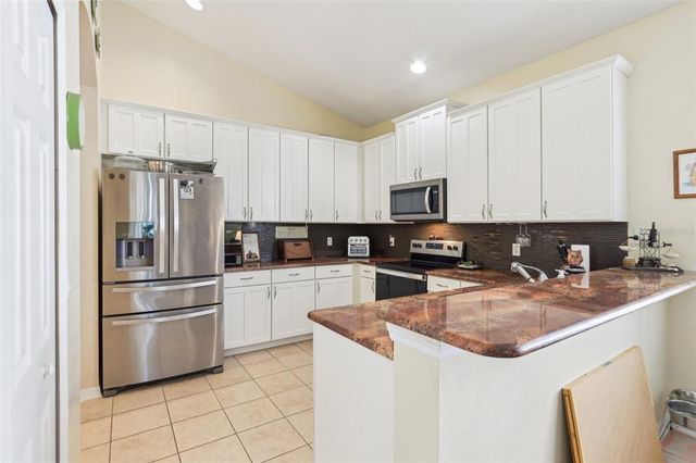 8051 SAINT JAMES WAY, Mount Dora, FL 32757