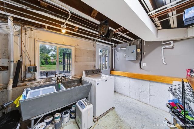 314 E Vermont Street, Villa Park, IL 60181