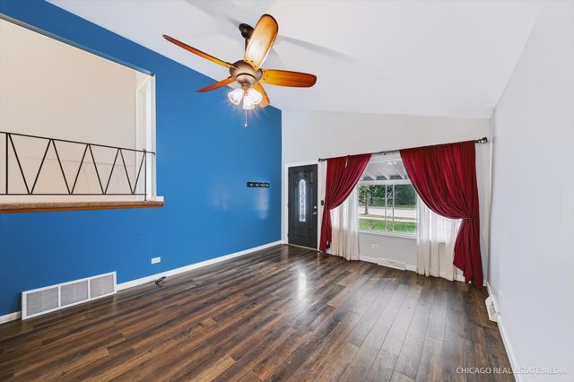 314 E Vermont Street, Villa Park, IL 60181