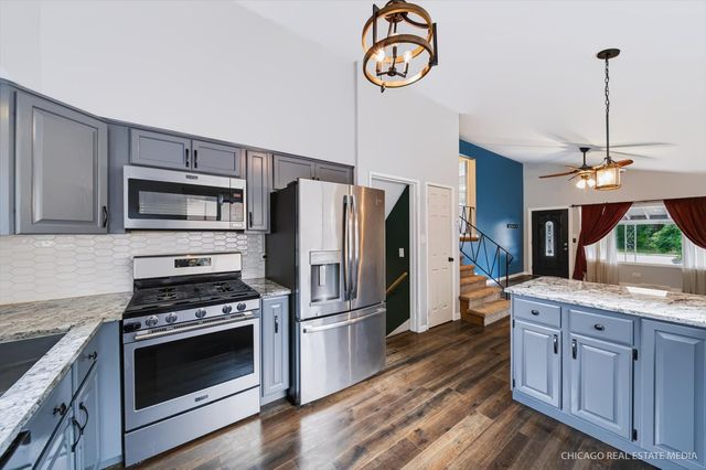 314 E Vermont Street, Villa Park, IL 60181