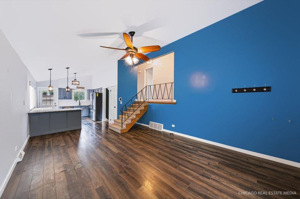 314 E Vermont Street, Villa Park, IL 60181 — photo 4