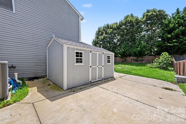 2122 Gillette Drive, Clover, SC 29710
