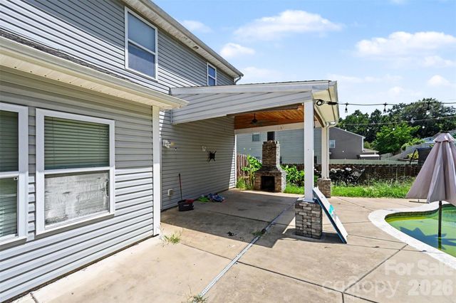 2122 Gillette Drive, Clover, SC 29710