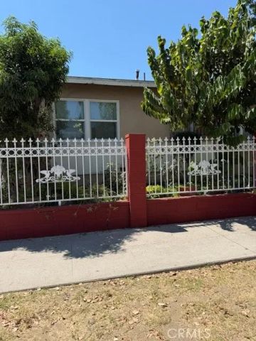 14800 Lanark, Panorama City, CA 91402