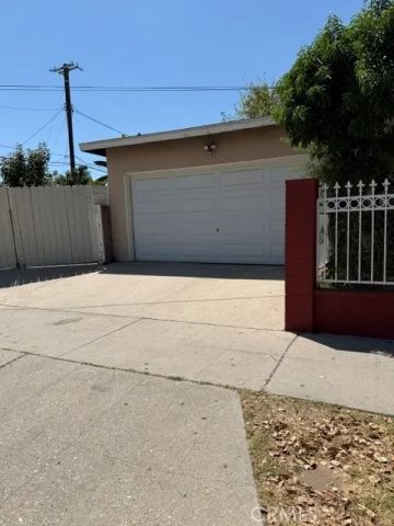 14800 Lanark, Panorama City, CA 91402