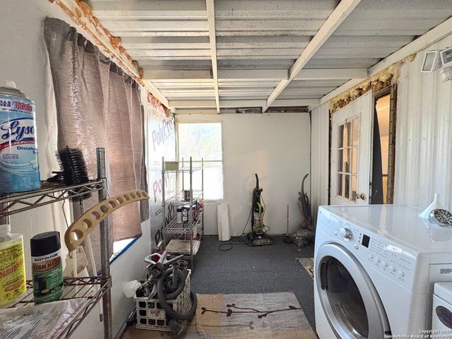 337 Dreamland, Canyon Lake, TX 78133