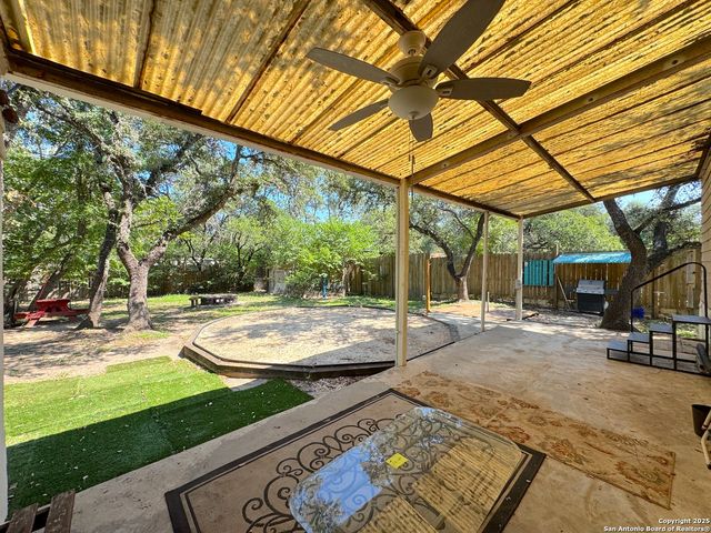 337 Dreamland, Canyon Lake, TX 78133