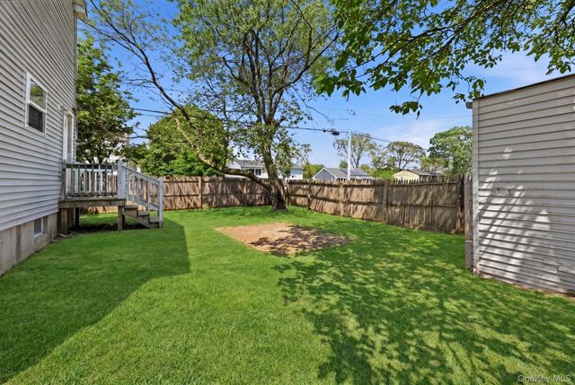 390 Atlantic Street, Copiague, NY 11726