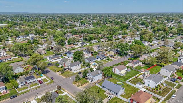 390 Atlantic Street, Copiague, NY 11726