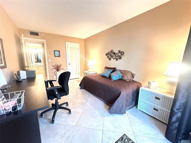 1076 Newport Q 1076, Deerfield Beach, FL 33442