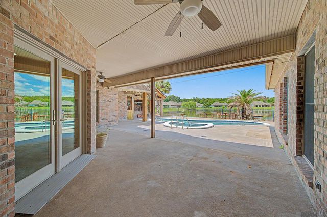 30961 Concord St, Walker, LA 70785