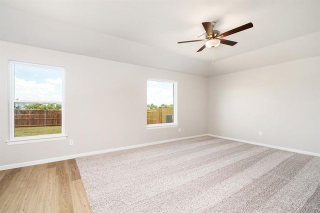 737 Luna Way, Tuttle, OK 73089