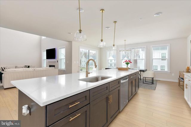 423 MEADOW CREEK DR, Bowie, MD 20716