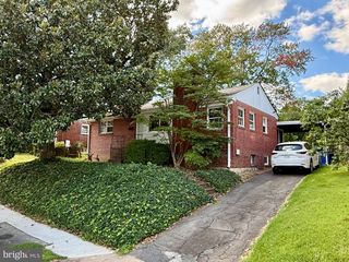 2016 N WOODSTOCK ST, Arlington, VA 22207