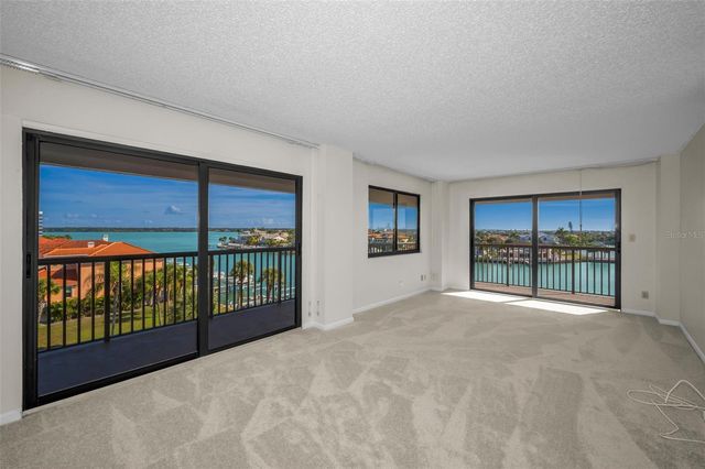 1651 SAND KEY ESTATES COURT 44, Clearwater Beach, FL 33767